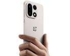 Le OnePlus 15 est doté d'un triple appareil photo de 50 MP à l'arrière et d'un appareil photo de 32 MP à l'avant. (Source de l'image : OnePlus)