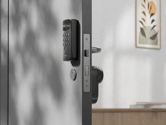Le Keypad Vision à 99 $ (photo) vous permet de déverrouiller le SwitchBot Lock Ultra avec votre visage. (Source de l&#039;image : SwitchBot) 