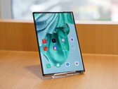 Le Motorola Felix prendra une direction différente de celle de l'Oppo X 2021, illustré. (Image source : Oppo)