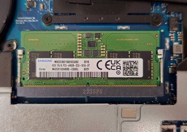 Vous ne pouvez installer qu'un seul DDR5 SO-DIMM supplémentaire