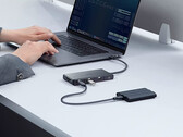 Le hub USB-C Anker 552 est un appareil 9 en 1 doté d'un port HDMI 4K. (Source de l'image : Anker)