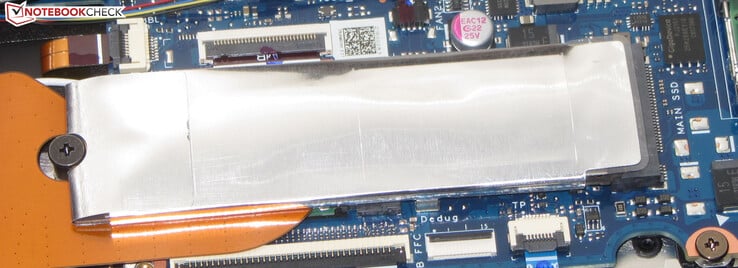 Un SSD PCIe 3 sert de lecteur système.