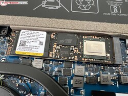 Le SSD M.2 2280 peut être remplacé.