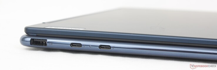 À gauche : USB-A 3.2 Gen. 2 (10 Gbps), 2x Thunderbolt 4 USB-C avec DisplayPort 1.4 + Power Delivery 3.0