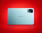 Tablette gaming iQOO Pad Pro vue de face et de dos.