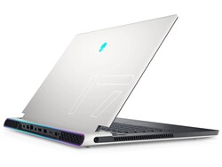 En examen : Alienware x17 P48E. Unité de test fournie par Dell