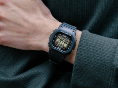 La montre Casio G-Shock GW5000U-1 est actuellement disponible sur la boutique en ligne américaine de la marque. (Source de l'image : Casio)