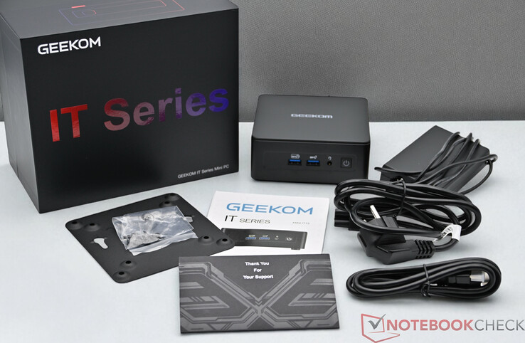 Le Geekom Mini IT15 est livré dans son intégralité