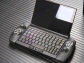 Le PC de jeu portable OneGX1 Pro est désormais disponible à partir de 1 360 dollars US (Source : Liliputing)