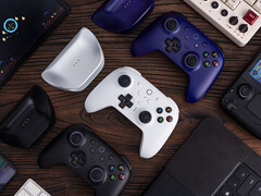Le 8BitDo Ultimate 2 se décline en trois couleurs familières avec prise en charge de l'éclairage RVB. (Source de l'image : 8BitDo)