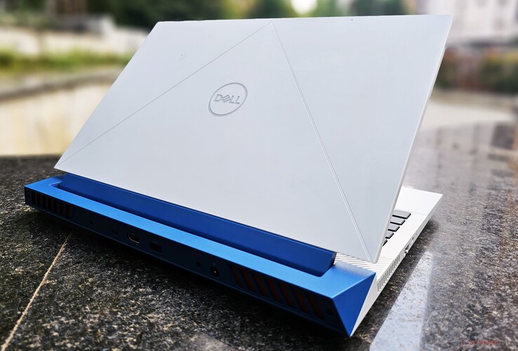 Dell G15 5530 Dell G15 5530