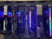 La plateforme de minage de crypto-monnaies comprend 5 cartes RTX série 30 non LHR (Lite Hash Rate) et 1 carte LHR V2. (Image source : eBay)