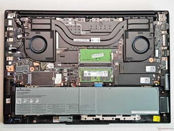 L'unité de refroidissement du ThinkPad P16v Gen 3 peut supporter 80 Watts. (source de l'image : Notebookcheck)