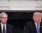 Tim Cook et Donald Trump lors d'une réunion d'affaires à la Maison Blanche (Source : Sky News)
