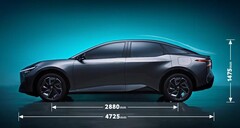 La berline électrique bZ3 est légèrement plus longue que la Model 3 (image : Toyota)