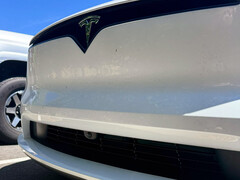 2026 Model X refresh front bumper camera (Image source : The Kilowatts/X)