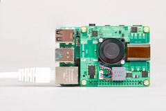 Le PoE+ HAT est un HAT relativement court pour les cartes Raspberry Pi. (Source de l'image : Raspberry Pi Foundation)