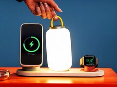 Le chargeur DailyObjects peut également recharger une lampe portable.