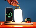 Le chargeur DailyObjects peut également recharger une lampe portable.