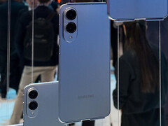 Le Galaxy S25 Edge serait toujours en bonne voie pour une sortie au deuxième trimestre 2025. (Source de l'image : via Max Jambor)