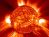 Image d'une éjection de masse coronale capturée par SOHO (Source de l'image : NASA, GSFC, SOHO, et ESA ; recadré)
