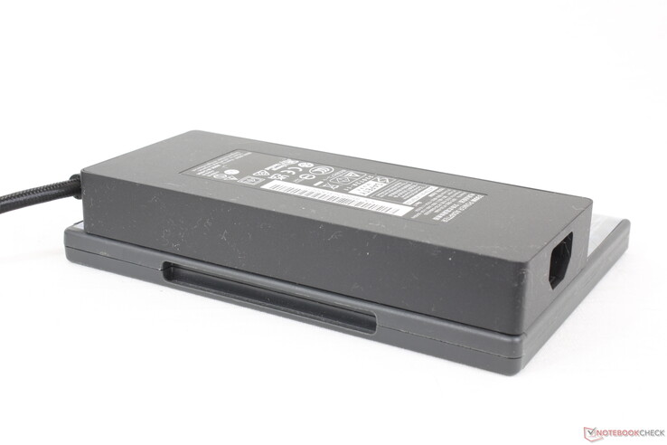 Adaptateur secteur Razer 330 W