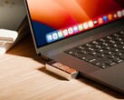 Dune est équipé de trois boutons conçus pour s'adapter intelligemment au contenu affiché à l'écran.