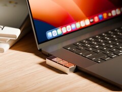 Dune est équipé de trois boutons conçus pour s'adapter intelligemment au contenu affiché à l'écran.