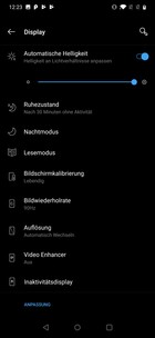 OnePlus 7 Pro - Réglage d'écran avec le mode nuit activé.