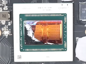 Fissure de la matrice du GPU probablement causée par une augmentation du taux d'humidité (Image Source : KrisFix-Germany)