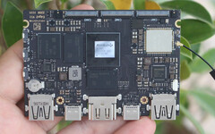 Le Khadas Edge2 utilise le chipset Rockchip RK3588S sur une carte de 82 x 57,5 x 5,7 mm. (Image source : CNX Software)