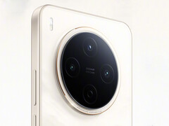 Vivo n&#039;a pas confirmé son intention de commercialiser le Y500 Pro dans le monde entier. (Source de l&#039;image : Vivo - édité)