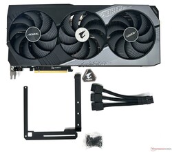 Aorus GeForce RTX 4070 Ti Master - Accessoires en boîte