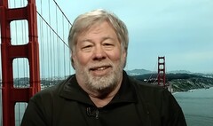 Applesteve Wozniak, cofondateur de l'entreprise, nous fait part de ses réflexions sur Apple Intelligence. (Source : Bloomberg via YouTube)