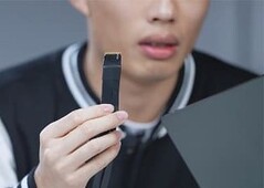 Pas vraiment quelque chose d'innovant, mais Lenovo pourrait être le premier à produire en masse cette solution. (Source de l'image : Weibo)