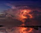 Photographie montrant un orage et des éclairs. (Source de l'image : jplenio - Pixabay)