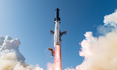 Lancement du vaisseau spatial. La fusée devrait à terme remplacer Falcon 9 en tant que cheval de bataille de SpaceX.
