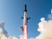 Lancement du vaisseau spatial. La fusée devrait à terme remplacer Falcon 9 en tant que cheval de bataille de SpaceX.