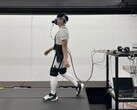 Le robot prend des informations sur les schémas respiratoires du sujet et en déduit la manière optimale d'améliorer le mouvement de la hanche. (Source : Park et al)