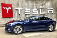 Tesla a couvert ses paris sur les batteries au nickel (image : TeslaFansSchweiz/Unsplash)