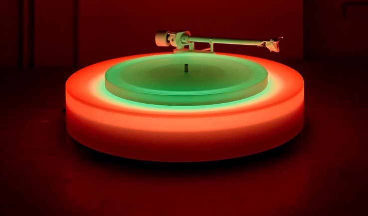 Le Brian Eno 2024 Turntable II fait suite au 2021 Turntable I. (Source : Paul Stolper Gallery)
