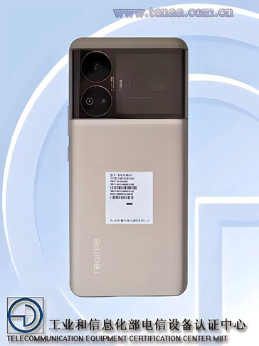 Le prochain appareil haut de gamme de Realme pourrait avoir fuité à l'avance. (Source : TENAA via Abhishek Yadav)