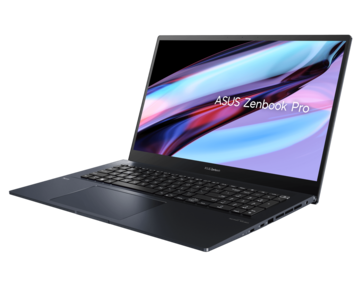 Asus Zenbook Pro 17 UM6702 - Droite. (Image Source : Asus)