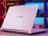Lenovo commercialise actuellement le Legion 7a dans une élégante finition blanche.