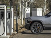 Le R1S de Rivian est un SUV de grande taille qui partage une plateforme avec le pick-up électrique R1T. (Source de l'image : Rivian)