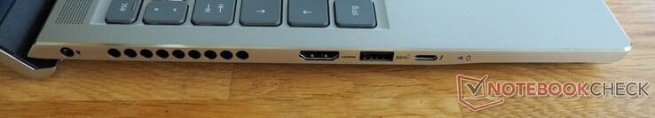 Côté gauche : Alimentation, HDMI 2.0, USB-A 3.2 Gen 1, Thunderbolt 4 (incl. DisplayPort)