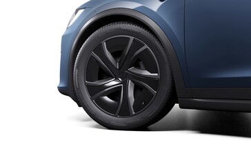 Avec les jantes Magnetite de 19 pouces, la Model S refresh offre l'autonomie la plus longue jamais atteinte par une voiture Tesla.