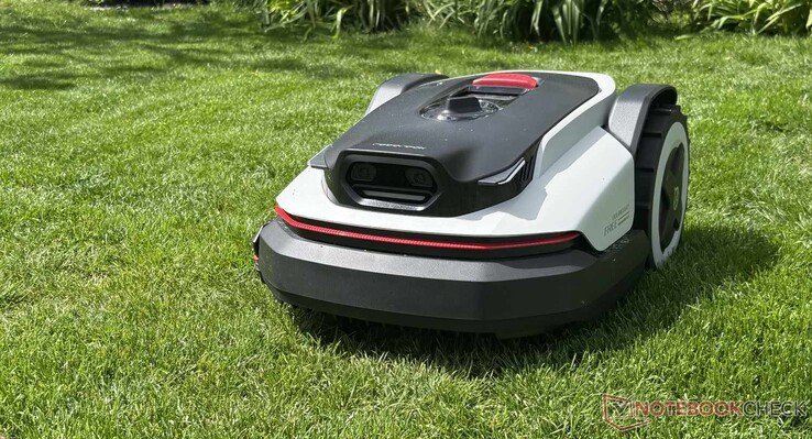 Le Roborock RockNeo Q105 en action