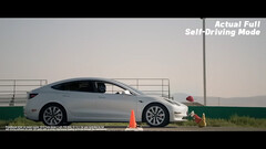 Une publicité offensive pour le Super Bowl montrera une Model 3 en train de se déchaîner (image : Dawn Project/YouTube)