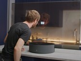 La Mi TV Lux est très belle, mais elle n'est pas si facile à utiliser. (Source de l'image : Linus Tech Tips)